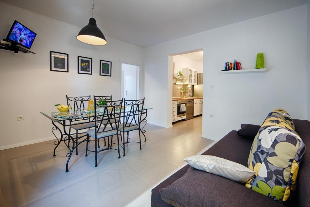 Apartments Zambarlin Komiža Værelse billede